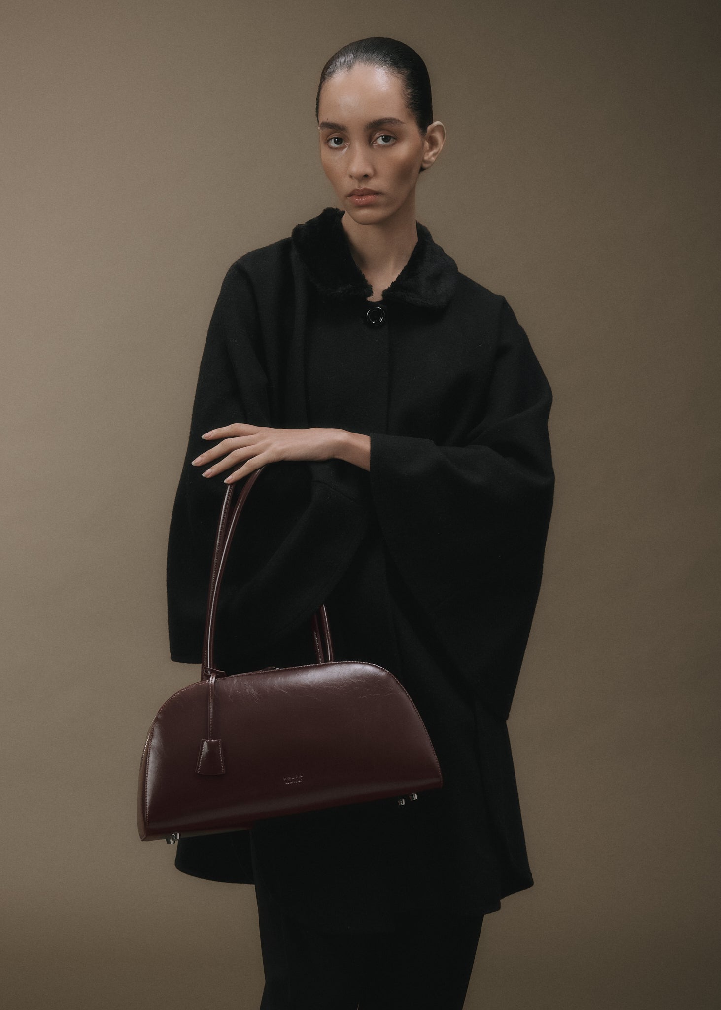 Alma Bag Raisin Gloss