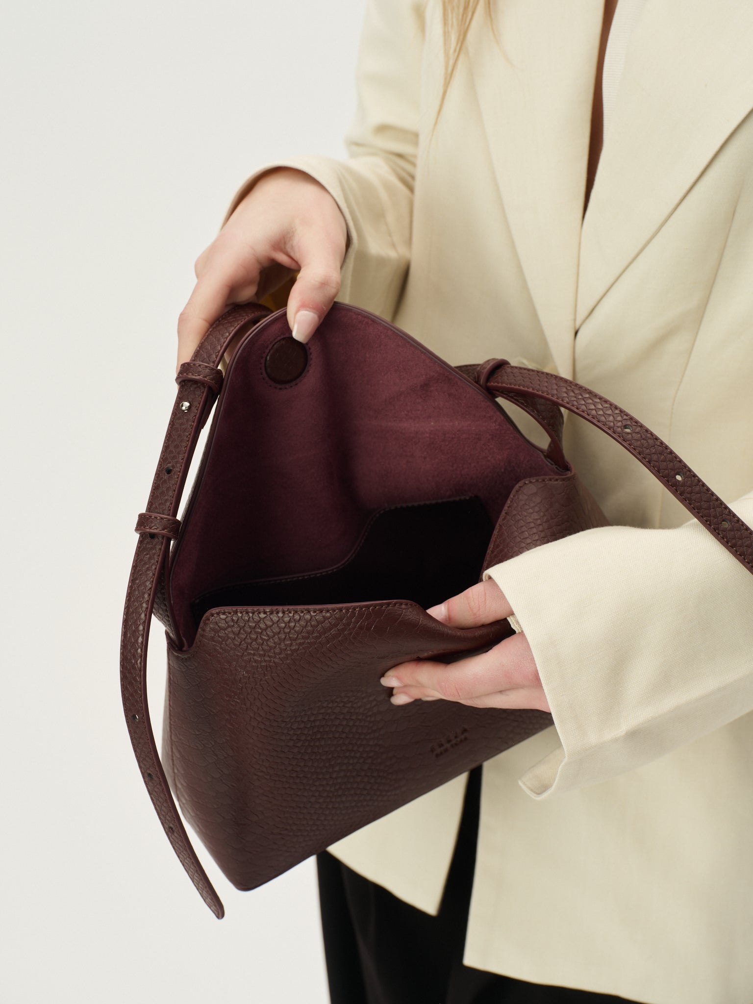 Hudson Bag Berry Croc